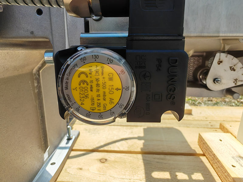 利雅路超低氮-燃气分体机